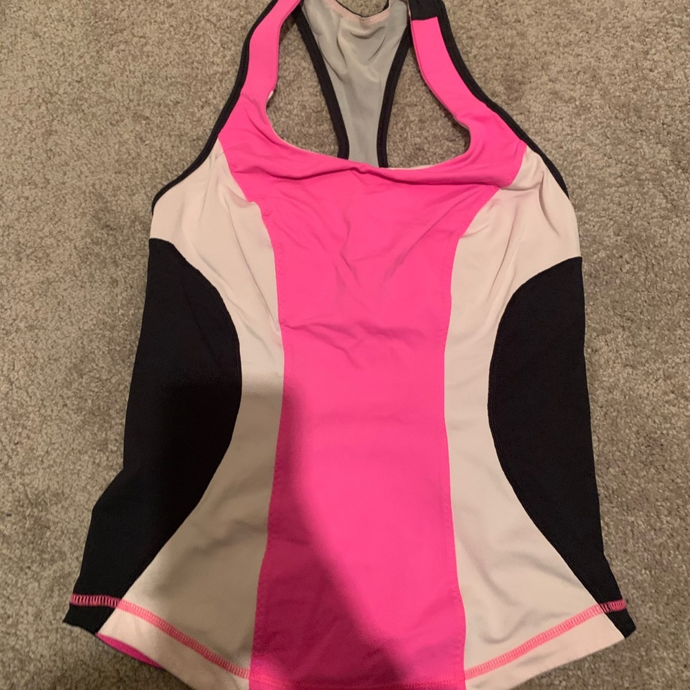 Lululemon Tank (size 6) - Picture 1 of 3